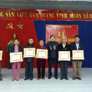 <a href="/hoc-tap-lam-theo-loi-bac" title="Học tập &amp; làm theo lời Bác" rel="dofollow">Học Tập & Làm Theo Lời Bác</a>